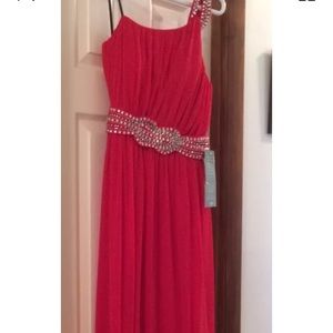 PROM Dress Sz 5 RED CITY TRIANGLES Long